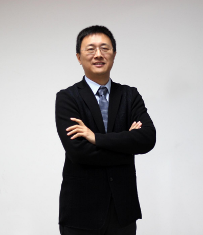 薛巍